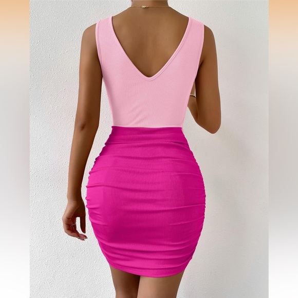 Colorblock Twist Cut Out Bodycon Dress Sz Medium Amazon - Picture 3 of 5